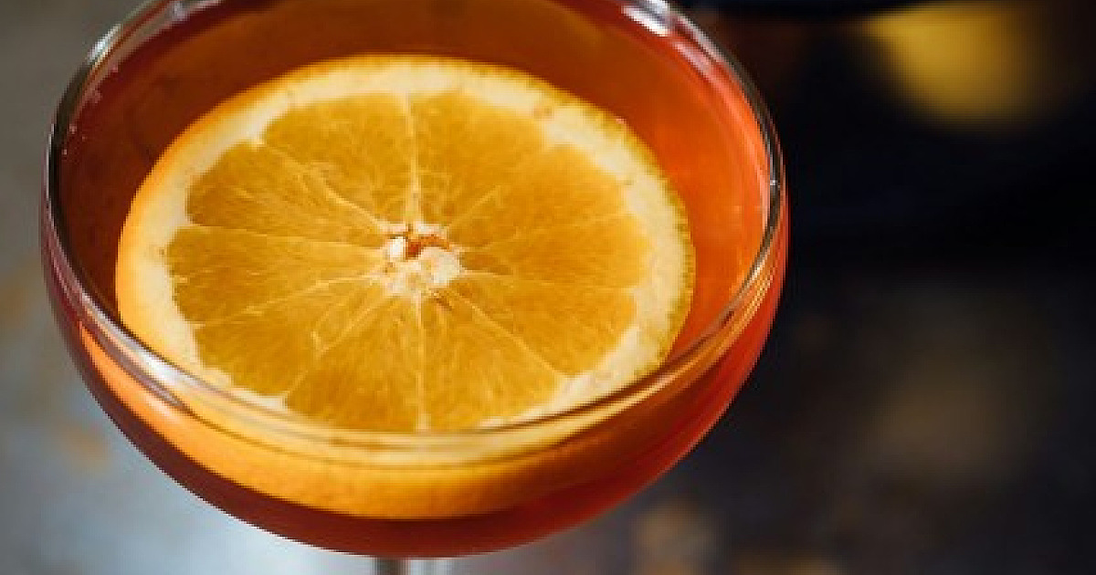 4 opções de drinks com vinho para curtir Carnaval com estilo