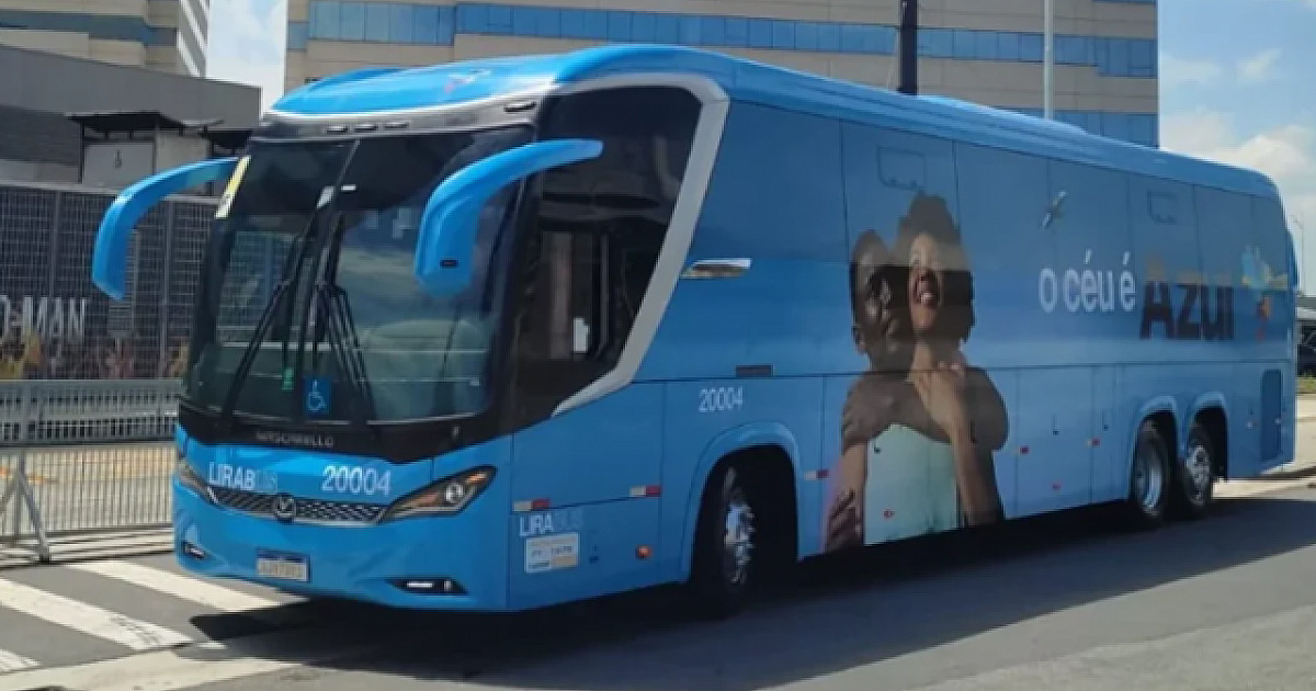 Azul vai suspender ponto do ônibus gratuito no Shopping Tamboré