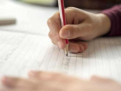 Preço do material escolar pode variar mais de 40% em lojas que atendem Alphaville