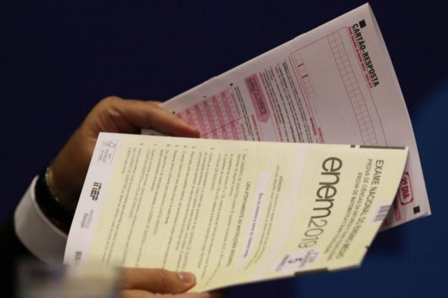 Ministério da Educação adia o Enem 2020
