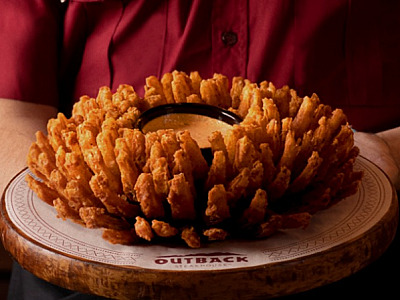 Aussie Week: Outback presenteia clientes com Bloomin’ Onion
