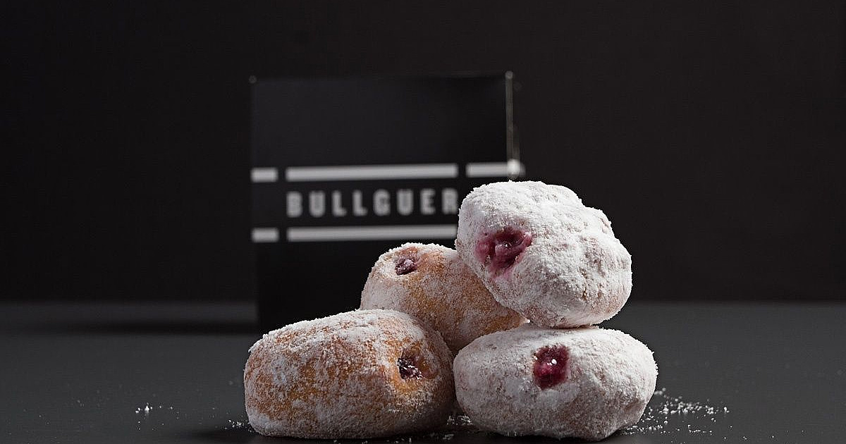 Dia da Mulher: Bullguer irá presentear consumidoras com porção de mini donuts