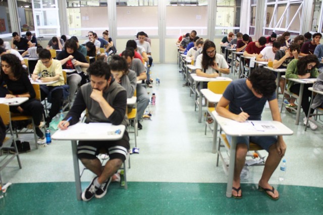 FUVEST 2021: Confira raio X com os temas mais cobrados