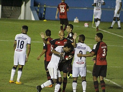 Oeste cede empate e mantém jejum de vitórias