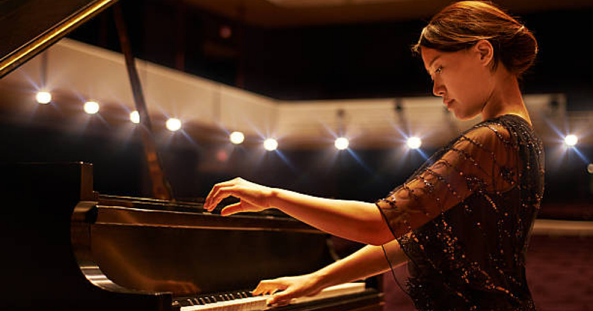 Helen Gallo ministra MasterClass de Piano em Barueri