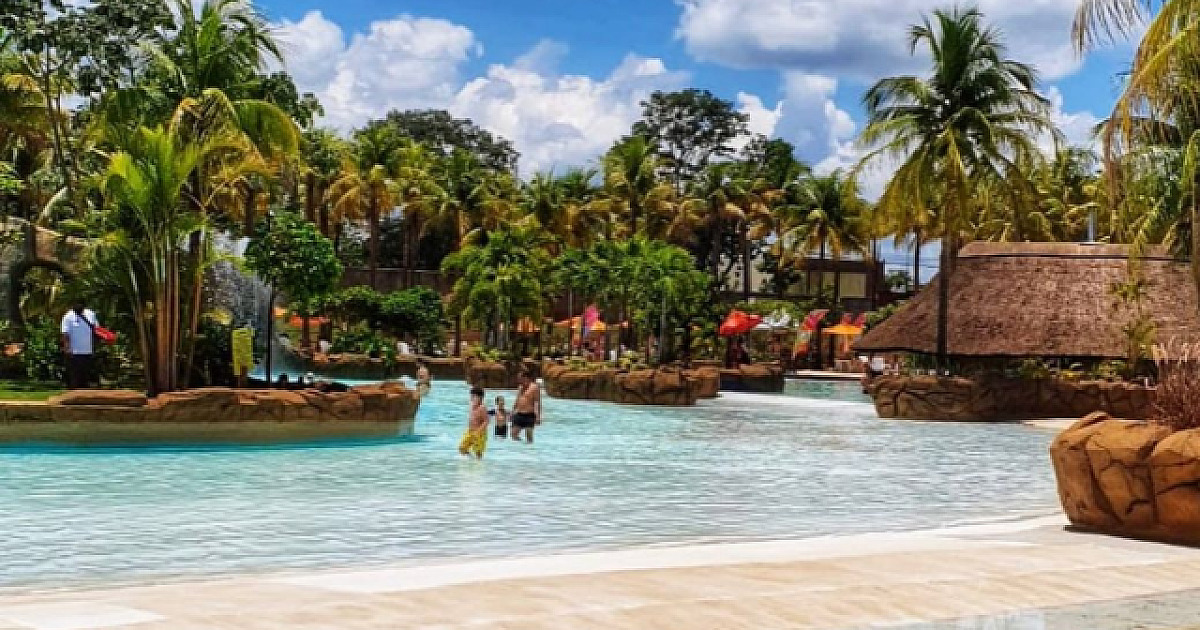 Hot Beach terá teatro infantil, pocket show, cinema na praia e Halloween no mês de outubro