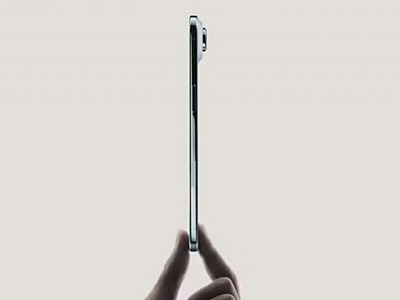 Apple lança novos iPhones, com destaque para versão ultrafina