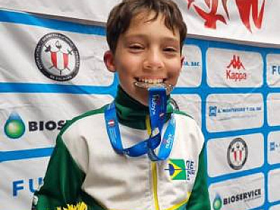 Morador do bairro é vice-campeão em Pan-Americano de Esgrima