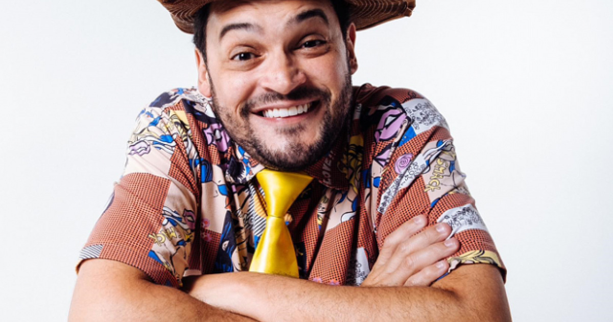 Matheus Ceará apresenta seu show "Vocês pedem, eu conto" em Barueri