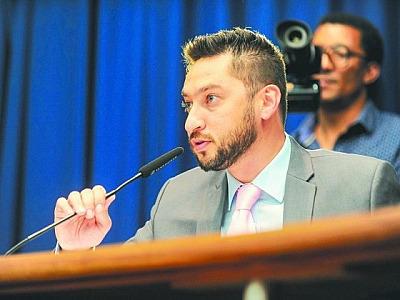 Grupo de Furlan também tem Marco Vinholi como opção