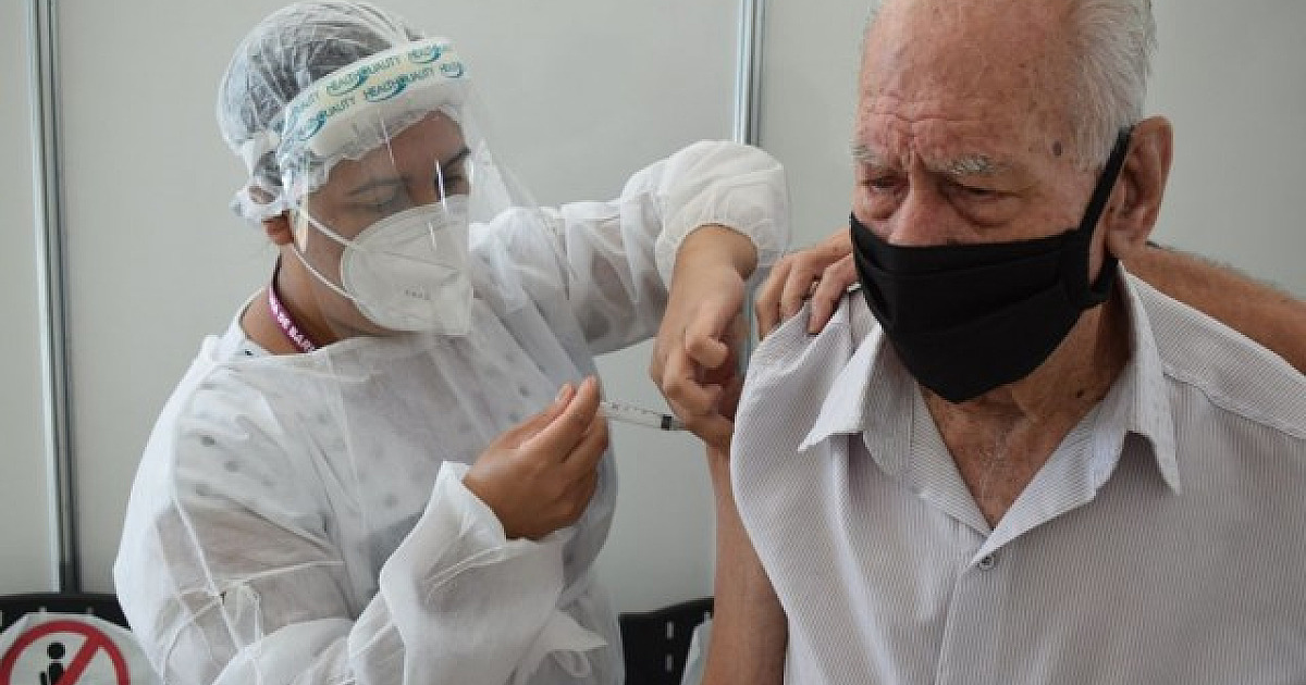 Barueri se aproxima da marca de 100 mil vacinas aplicadas