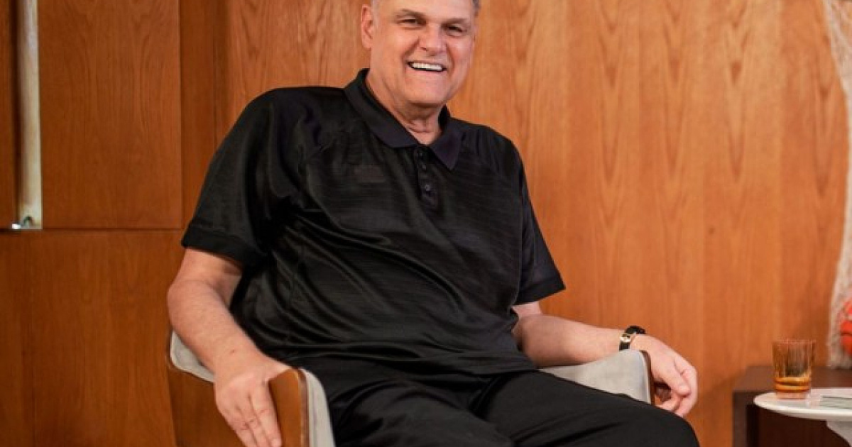 Morador de Alphaville, Oscar Schmidt diz que venceu batalha contra o câncer