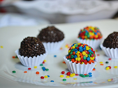 3 docinhos alcoólicos para fazer o Carnaval em casa