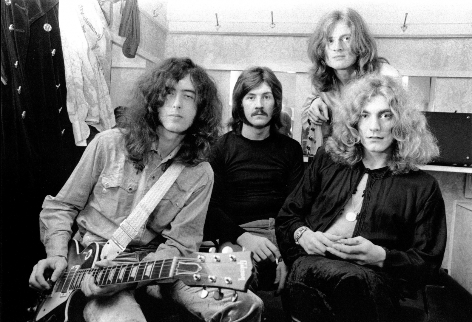 Led Zeppelin anuncia documentário oficial para celebrar seu 50º aniversário