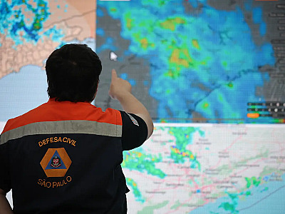 Defesa Civil do Estado alerta para temporais e chuvas persistentes nesta sexta (30)