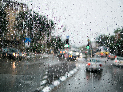 Na sexta-feira (16), a chegada de uma frente fria deve intensificar as chuvas