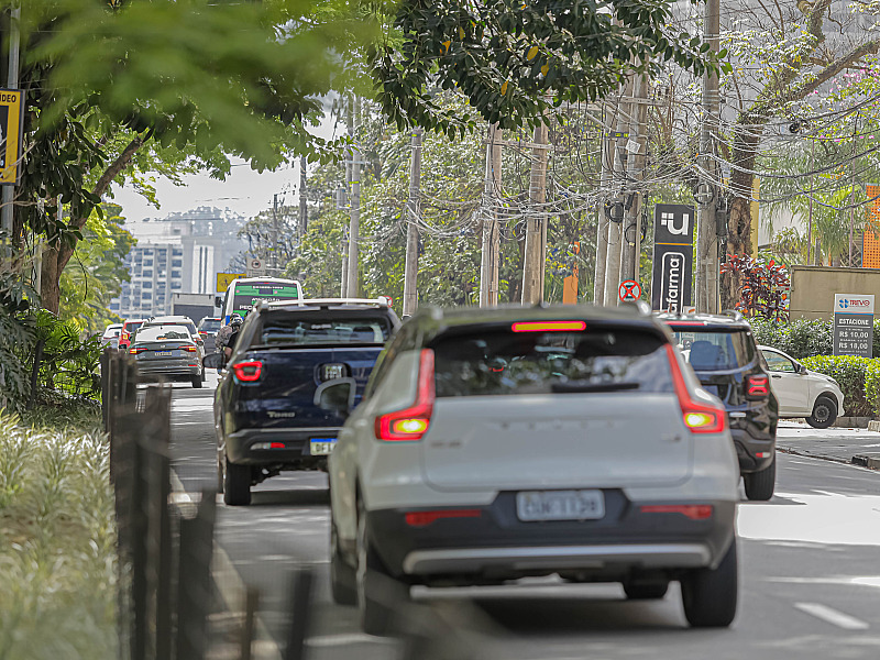 Enquete revela que trânsito é a área que mais precisa de melhorias em Alphaville