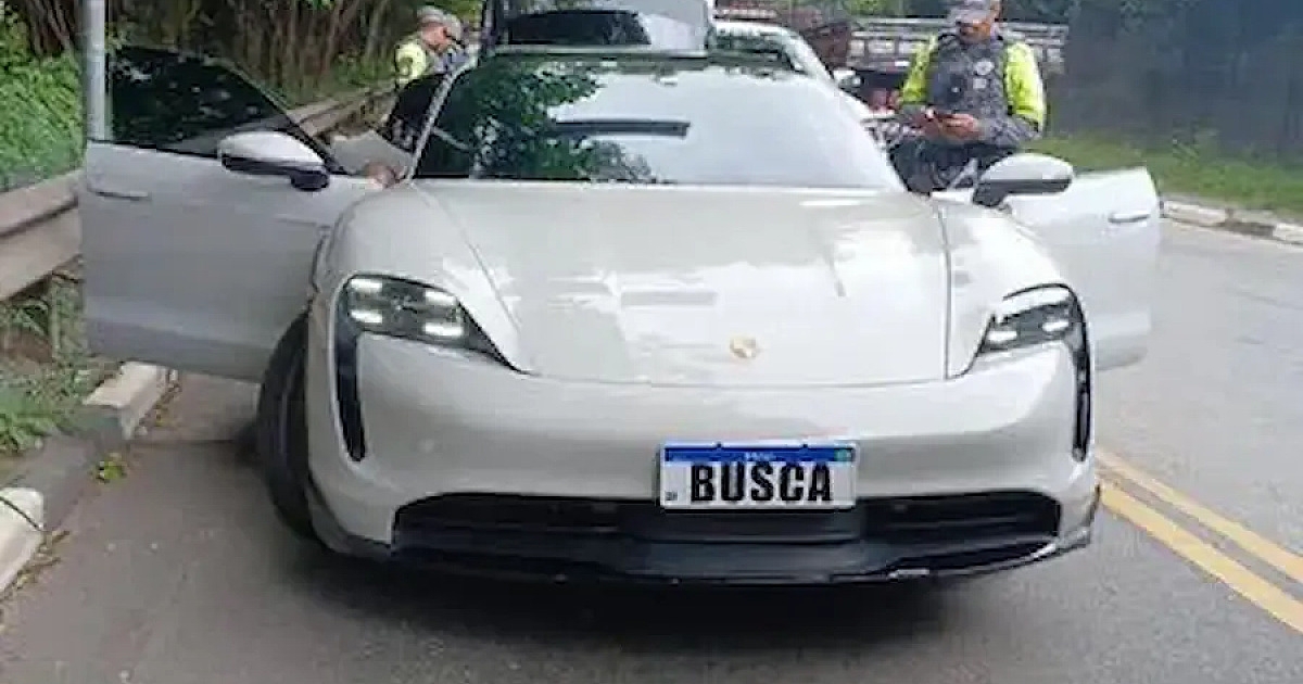 Advogado é preso com Porsche roubada após fuga da polícia em Alphaville