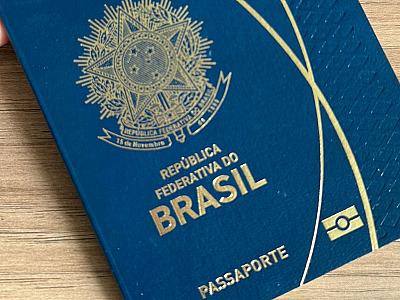 EUA congelam emissão de vistos para 75 países; Brasil está na lista