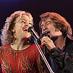 Song Sung Blue: Um Sonho a Dois