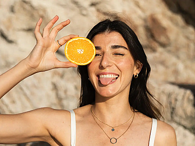 Médicas listam 12 nutrientes que ajudam a proteger sua pele dos efeitos do sol