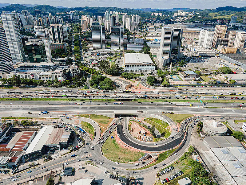 CCR ViaOeste diz que elabora projeto executivo para alça do km 23 que sofreu "afundamento"