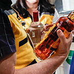 Governo de SP reforça cuidados para prevenir casos de intoxicação por metanol durante a folia