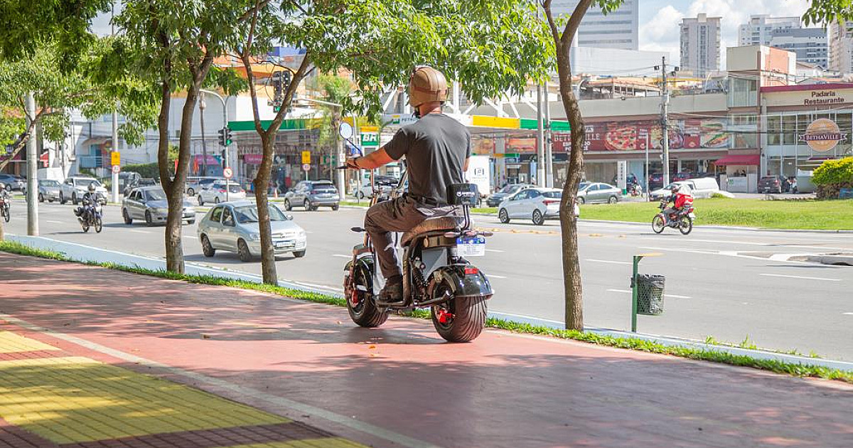 Proprietários devem se atentar às novas regras para utilização de ciclomotores