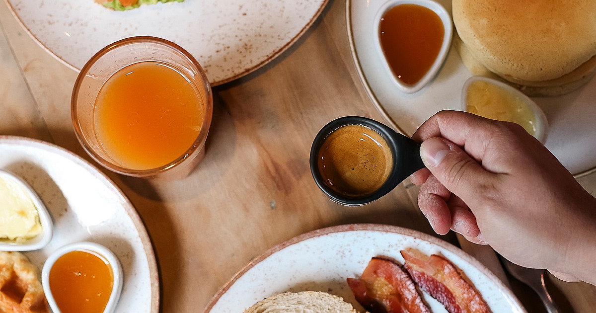 Entre xícaras e conversas: cafeterias de Alphaville vão além do café e viram pontos de encontro