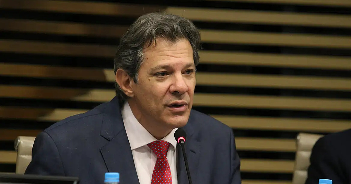 Saída de Haddad do governo depende de reunião entre Lula e Trump