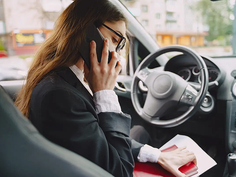 Motoristas de Barueri passam a receber multas pelo celular