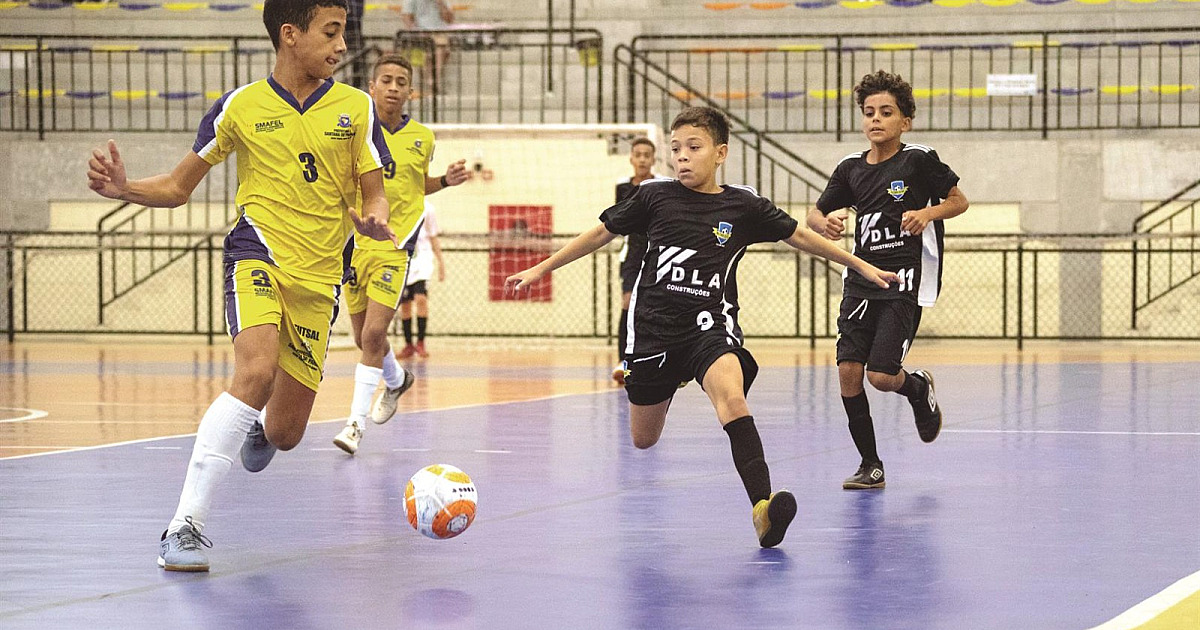 Santana de Parnaíba abre seletivas de futebol e futsal para formar equipes de 2026