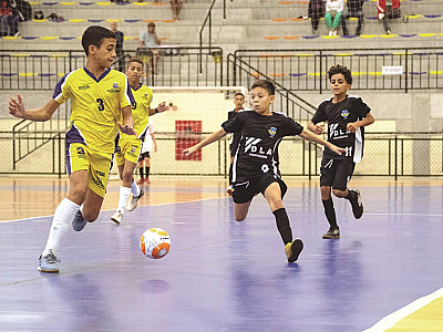 Santana de Parnaíba abre seletivas de futebol e futsal para formar equipes de 2026