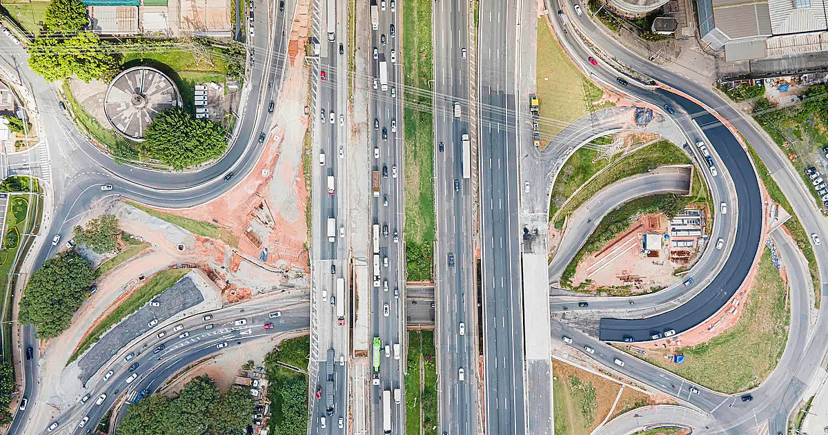 Alça do km 23  da Castello para Alphaville segue sem data de liberação