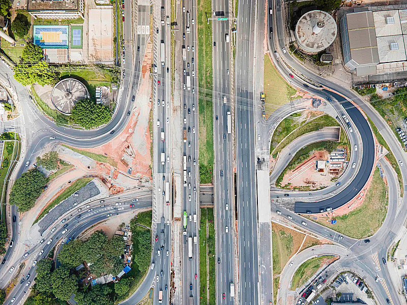 Alça do km 23  da Castello para Alphaville segue sem data de liberação