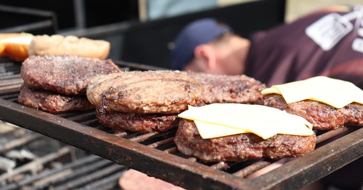 Batalha de Assadores chega a Barueri com quatro dias de churrasco e música ao vivo