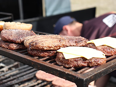 Batalha de Assadores chega a Barueri com quatro dias de churrasco e música ao vivo