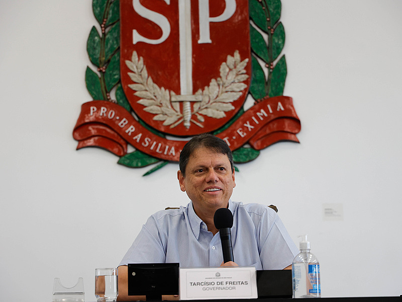 Tarcísio de Freitas lidera com folga disputa pelo Governo de SP em todos os cenários, aponta Datafolha