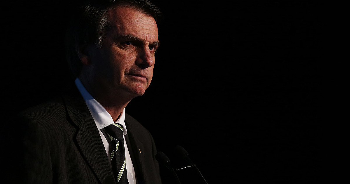 Moraes autoriza prisão domiciliar de Jair Bolsonaro por 90 dias