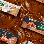 Rochinha se une à Rocca e lança picolé de doce de leite