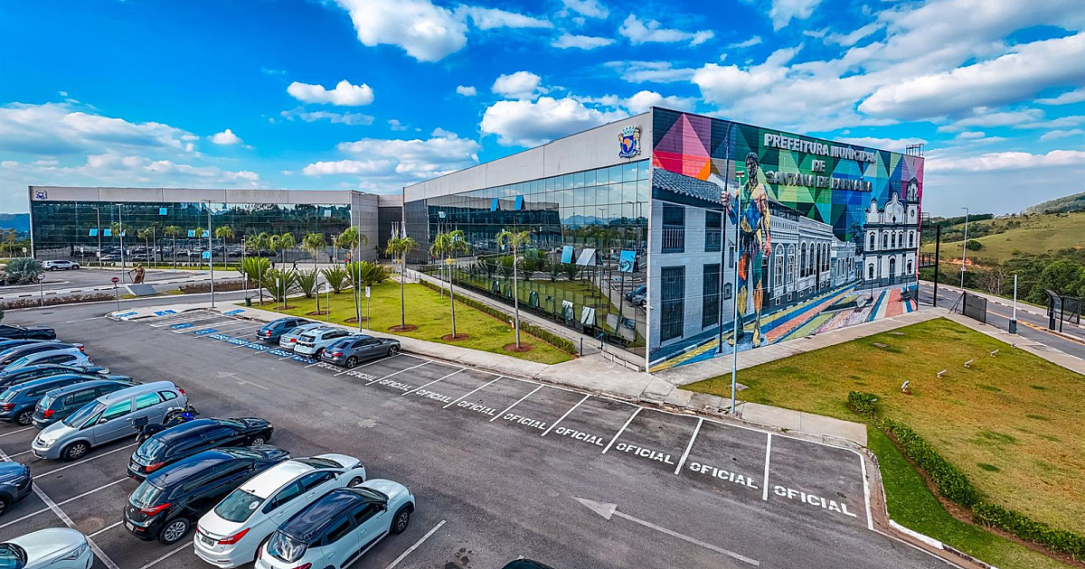 Prefeitura de Santana de Parnaíba abre concurso com 51 vagas e salários de até R$ 5,4 mil