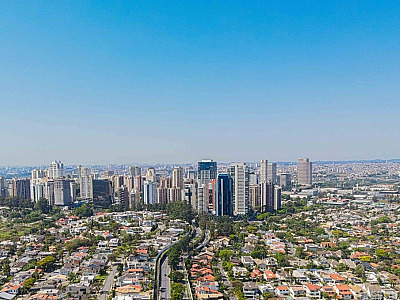 Frente fria e alta umidade mantêm tempo instável em grande parte do país