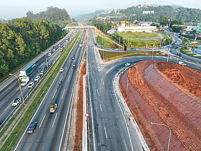 A concessionária revelou ainda que a nova alça liberada recebeu melhorias importantes de infraestrutura