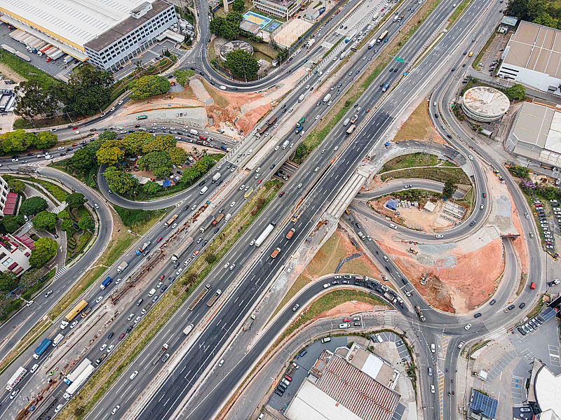 Rodovias Raposo Tavares e Castello Branco recebem melhorias de segurança nesta semana
