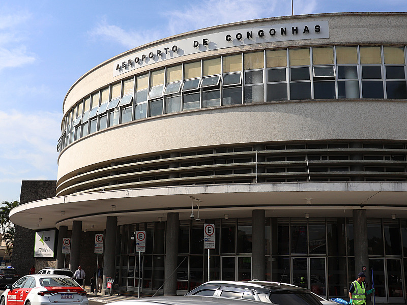 Pane elétrica fechou temporariamente aeroportos de São Paulo nesta quinta-feira (9)