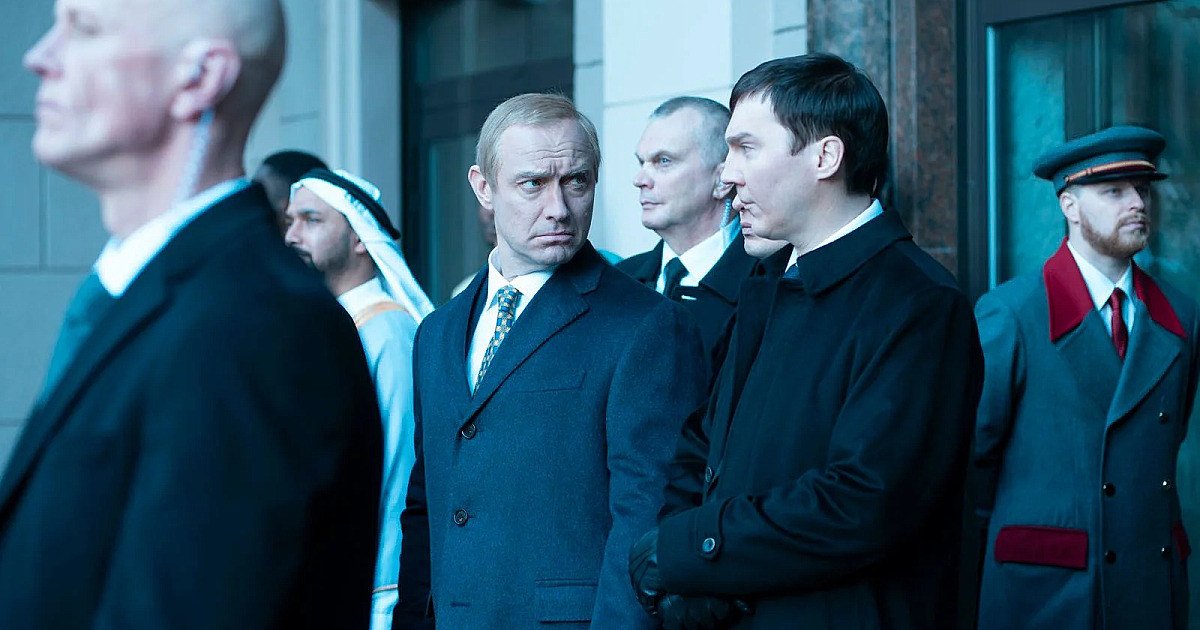 A arquitetura do poder: 'O Mago do Kremlin' explora a linha tênue entre propaganda e realidade