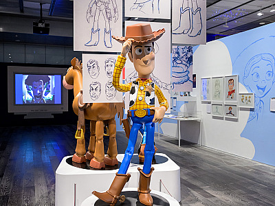 Exposição "Toy Story ao Infinito e Além" traz evolução da franquia ao longo de seus 30 anos