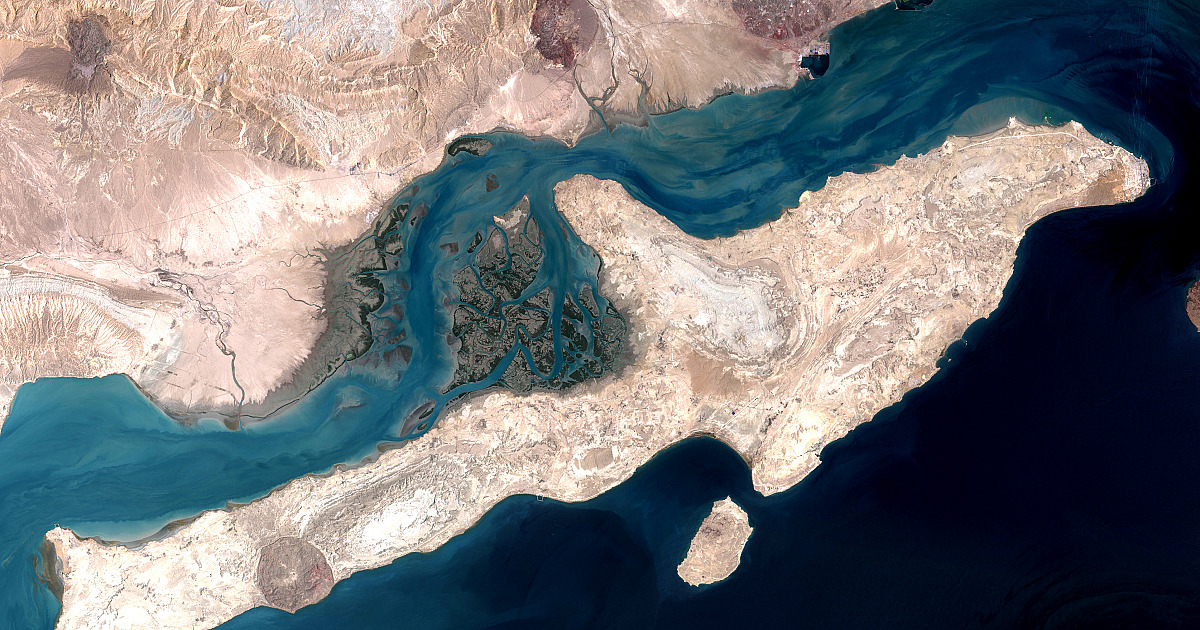 Irã anuncia reabertura do Estreito de Ormuz durante cessar-fogo