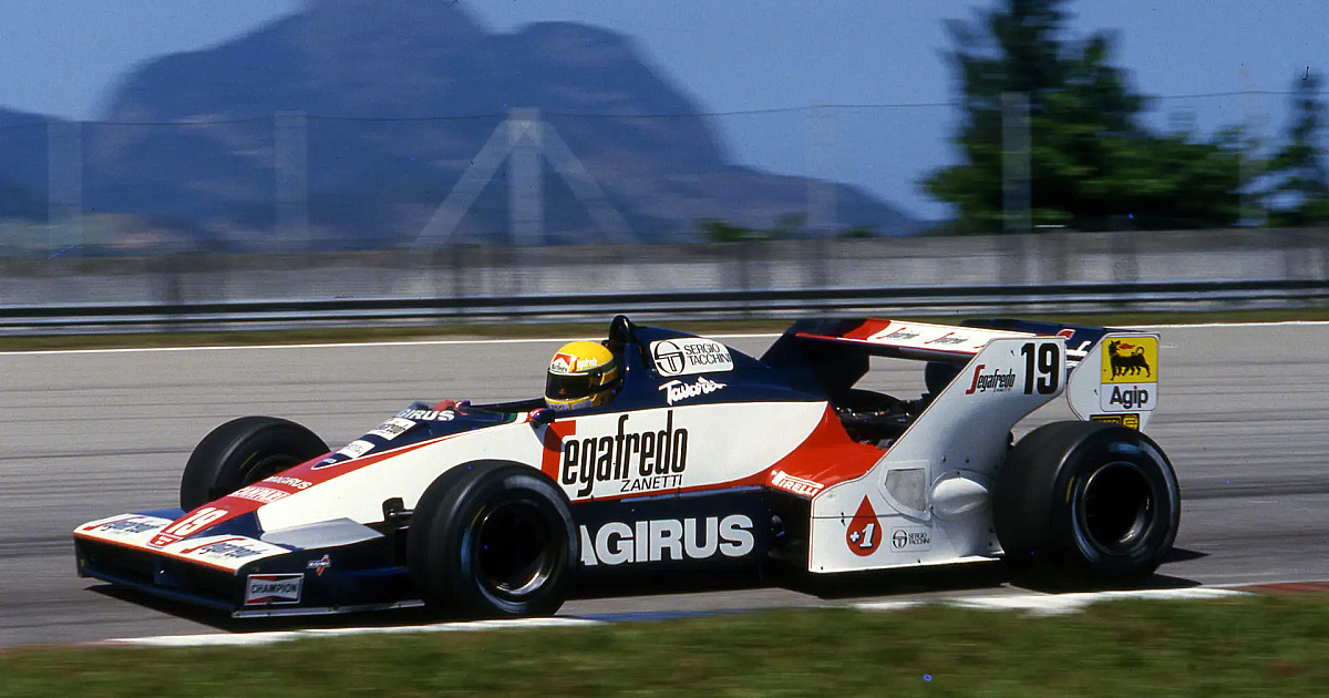 Carro da estreia de Ayrton Senna na Fórmula 1 vai a leilão em Mônaco