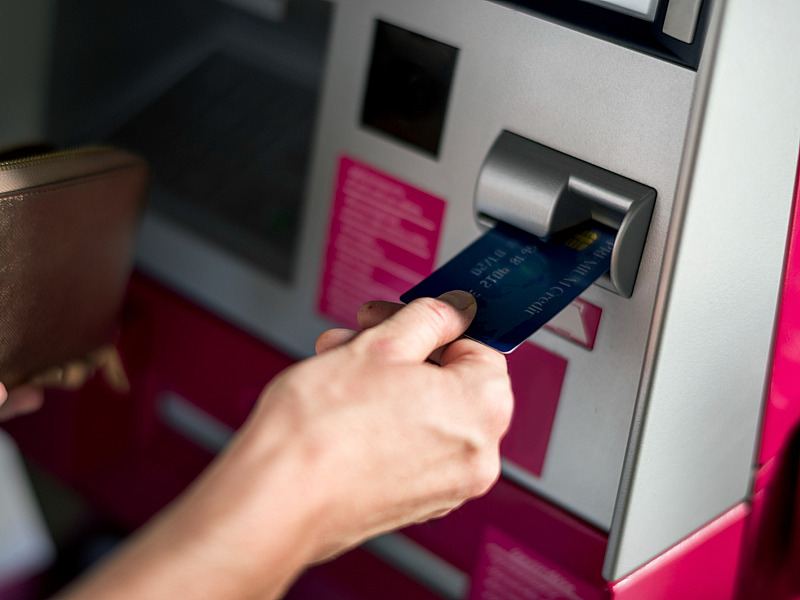 Expediente bancário será afetado na sexta-feira (3) neste feriado de Páscoa